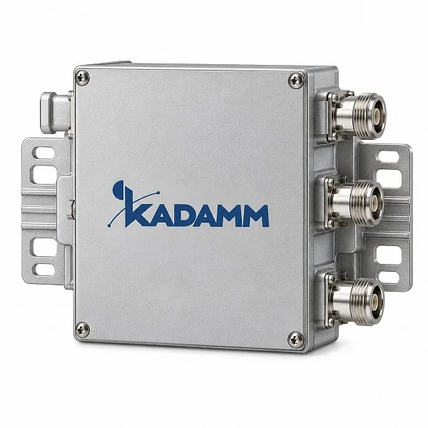 Комбайнер трёхдиапазонный КАДАММ КМ-3-18 — 790–862 + 880–960 + 1710–2690 МГц