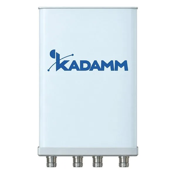 KADAMM K8811136F11 — секторная антенна 1710–2690 МГц, 2 системы излучателей, 9 дБи, 4 порта, наклон 0°