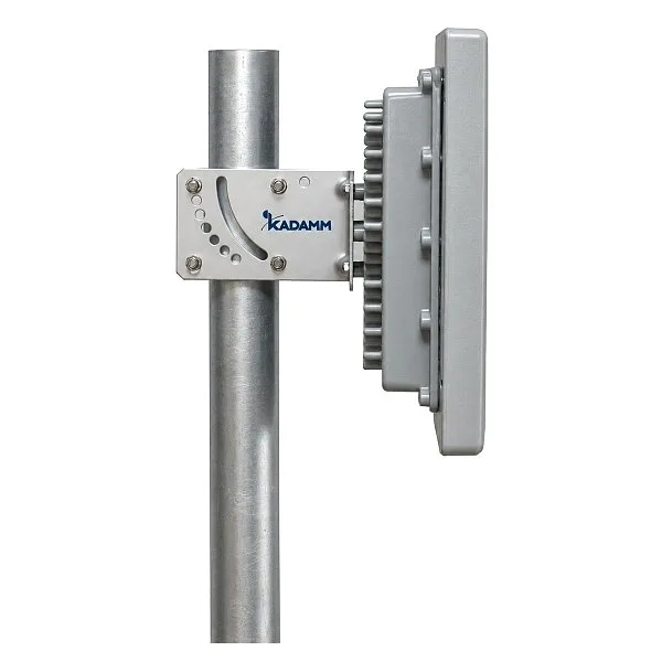 KADAMM APW515818-4 — направленная антенна Wi-Fi 5150–5850 МГц, 18 дБи, 1 порт