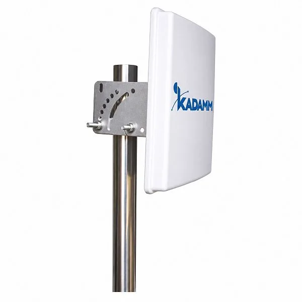 KADAMM PN2458 — панельные направленные антенны 2400–2500 / 4900–5850 МГц: 6–20 дБи, 3 модели