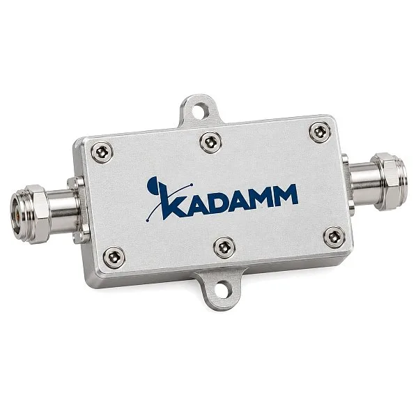 KADAMM GNSS-AMP-L1-22 — линейный усилитель ГНСС 1555–1620 МГц, 22 дБ, N
