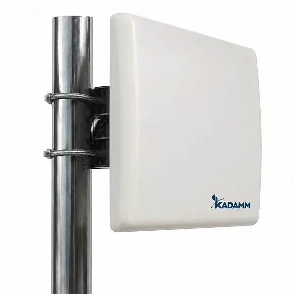 KADAMM O-ATP14-3300/3500M — наружная направленная панельная антенна 3300–3500 МГц, 14 дБи, 30°, 2 порта