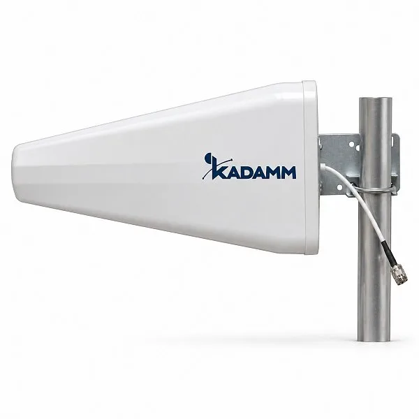 KADAMM ALP-0727V10KB — логопериодическая антенна 698–960 / 1700–2700 МГц, 10 дБи, 1 порт